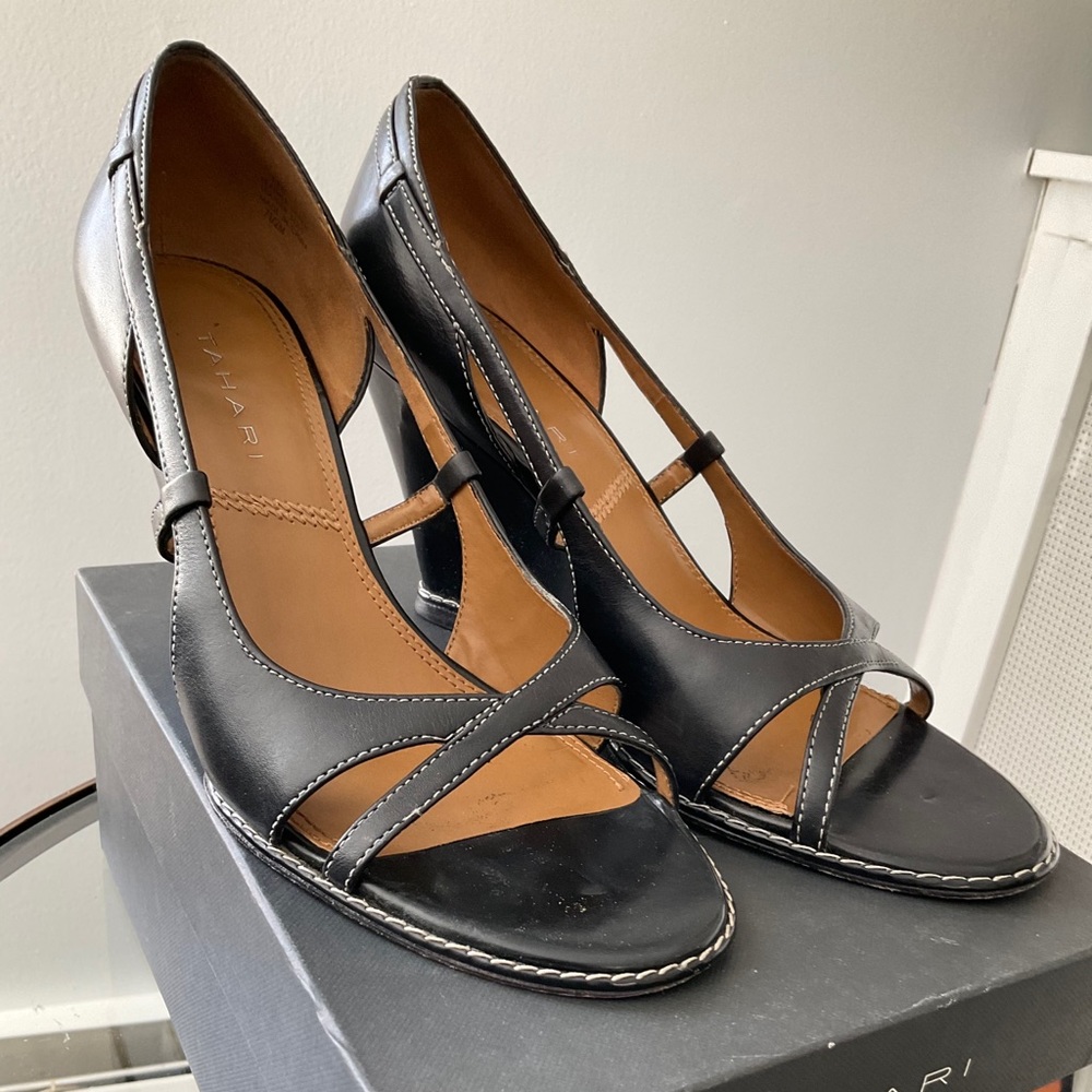 Tahari TA-Kris Wedge